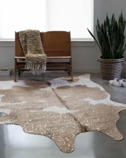 BZ-06 TAUPE / CHAMPAGNE -Loloi Rugs BRYCBZ 06TACH 5Broomscene 5D 1 f4a330b6 bde5 4844 b532 96b3494cb82c