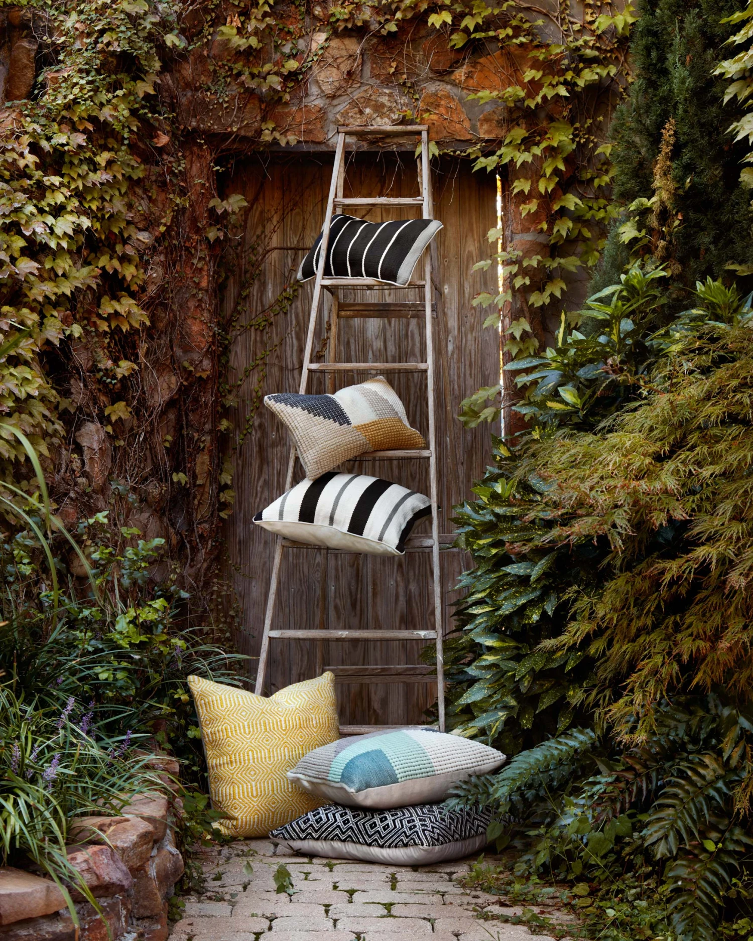 P0339 IN/OUT YELLOW / IVORY 4 P0339 IN/OUT YELLOW / IVORY - Image 2