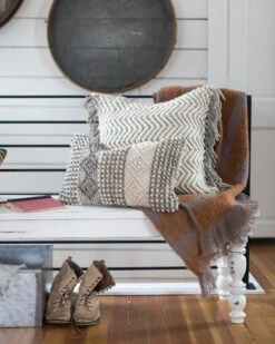 P0461 MH GREY / IVORY -Loloi Rugs P096P0461GYIVPIL5 5Broomscene 5D 3